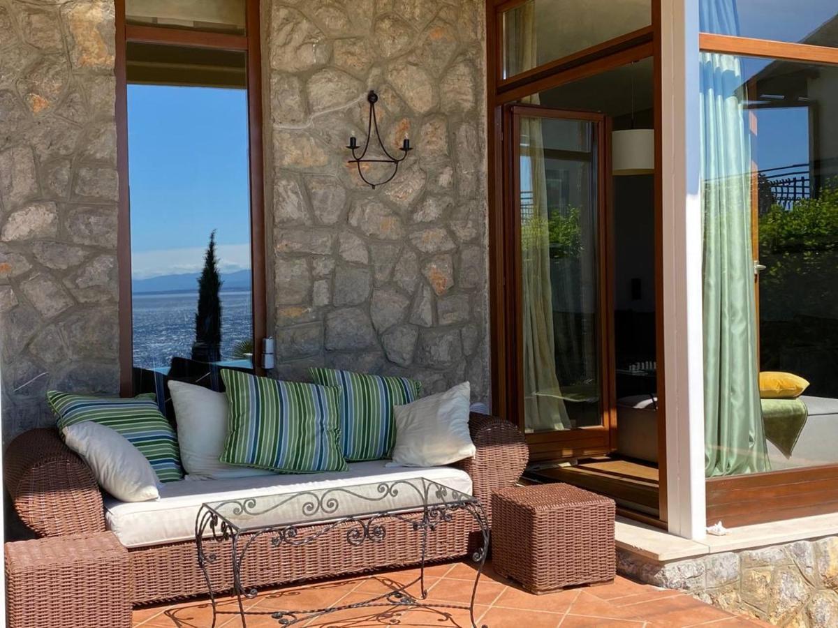 Villa Lovran - 150M To The Beach - Infinity Pool - Incredible Sea View - Fitness Room Eksteriør billede