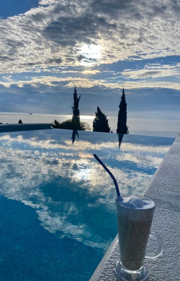 Villa Lovran - 150M To The Beach - Infinity Pool - Incredible Sea View - Fitness Room Eksteriør billede