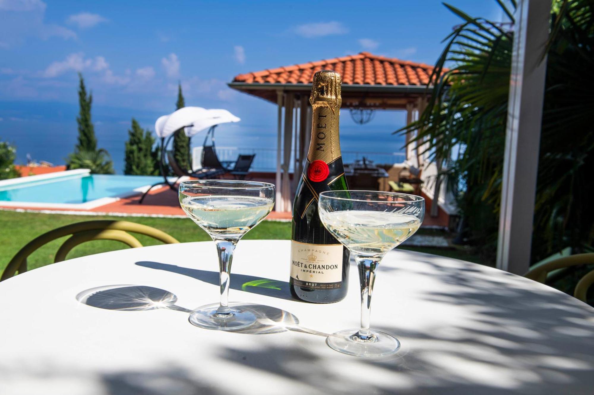 Villa Lovran - 150M To The Beach - Infinity Pool - Incredible Sea View - Fitness Room Eksteriør billede